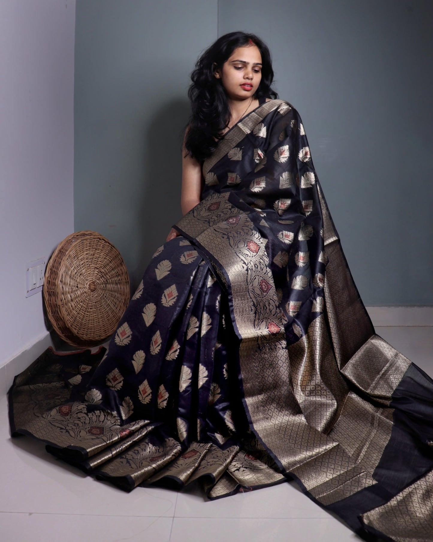 Black Semi Monga Silk Banarasi Saree