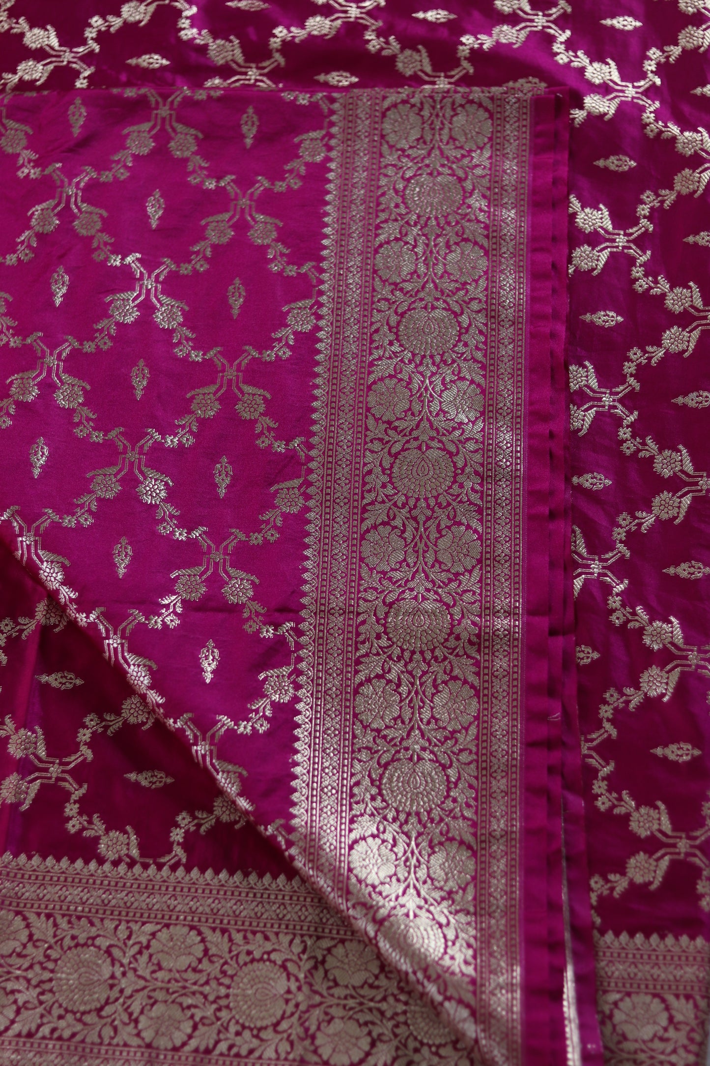 Magenta Semi Mashru Banarasi Silk Saree